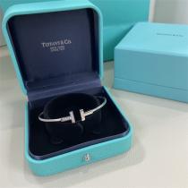  Tiffany&Co 偽物 バングル Tモチーフ シンプル モダン エレガント アクセサリー ティファニー