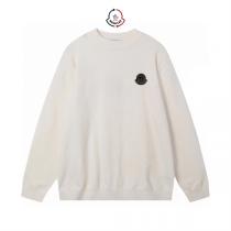 MONCLER 偽物 セーター 定番ロゴ  胸元アクセント ベーシック カジュアル モンクレール