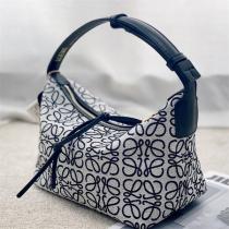 LOEWE コピー 高級感 洗練 上品 エレガント トートバッグ かわいい シンプル ロエベ