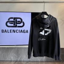 注目 Balenciaga スーパーコピー パーカー モード系 ロゴ ミニマル 期間限定 バレンシアガ
