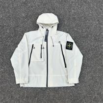 STONE ISLAND 偽物 テクニカル モード ジャケット 機能性 スタイリッシュ ストーンアイランド