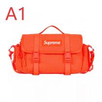 シュプリーム コピー ショルダーバッグ 小型 旅行 カジュアル 実用的 SUPREME