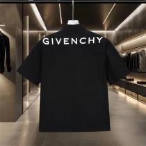 人気 ジバンシィ 偽物 シャツ 半袖 カジュアル 洗練 デザイン 軽快 涼感 GIVENCHY