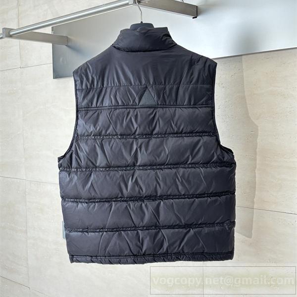 モンクレール コピー 軽量 スタイリッシュ 上品 機能的 ダウンベスト MONCLER