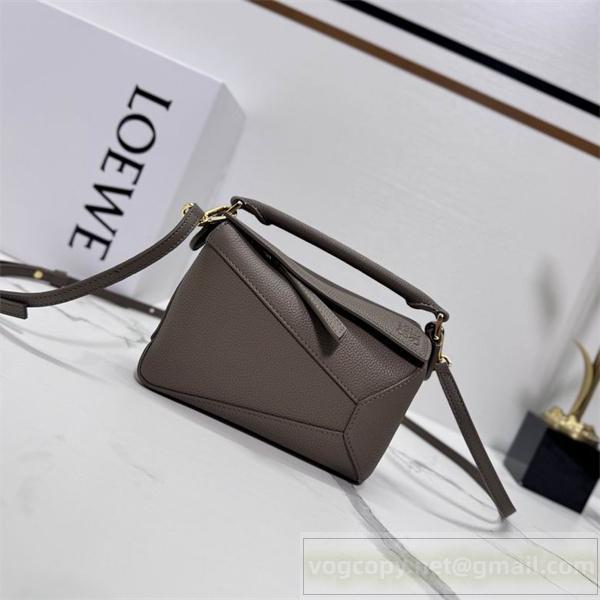 大人可愛いロエベパズルバッグコピーLOEWE ミニ 人気のモダンラグジュアリーバッグ