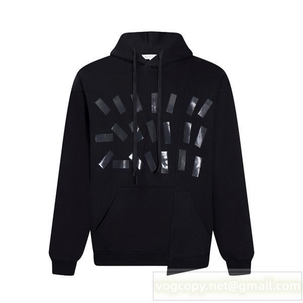 Maison Margiela コピー パーカー 個性派 テープデザイン 高級感 憧れ 売れ筋 快適 マルジェラ