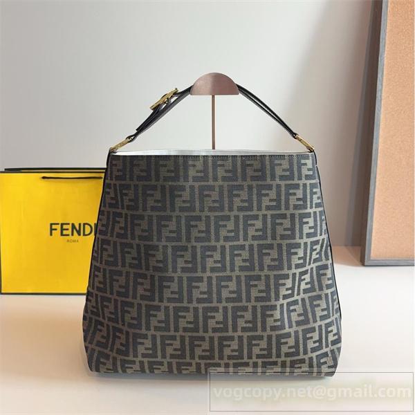 Fendi スーパーコピー FFロゴ モノグラム 高級感 大容量 トートバッグ 人気必須アイテム フェンディ