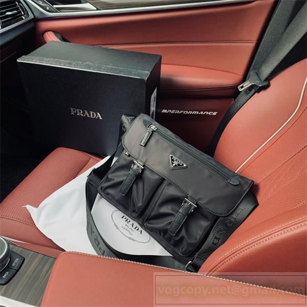 PRADA コピー ショルダーバッグ クラシック 機能的 スタイリッシュ モダン プラダ