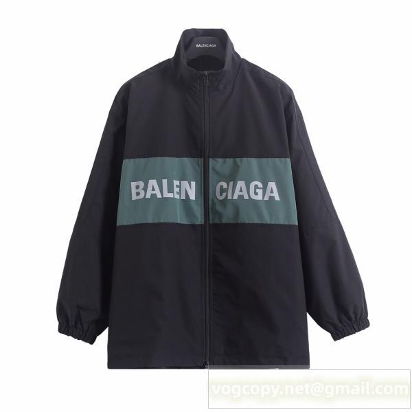 Balenciaga スーパーコピー ナイロンジャケット グリーン ロゴプリント 最新 バレンシアガ