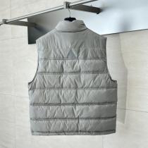 モンクレール コピー 軽量 スタイリッシュ 上品 機能的 ダウンベスト MONCLER