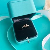  希少 ティファニー コピー リング シンプル モダン 上品 Tモチーフ Tiffany&Co