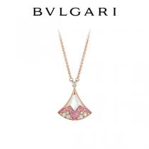  新登場 ブルガリ コピー ネックレス 豪華 華やか 上品 扇型デザイン BVLGARI