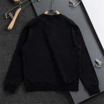 PRADA 偽物 スウェット クラシック モダン トライアングルロゴ クルーネック プラダ