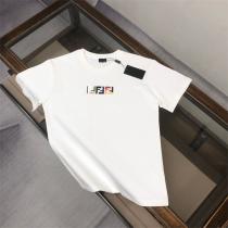 FENDI スーパーコピー Tシャツ マルチカラー ロゴ シンプル 上品 おしゃ...