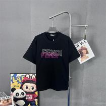 FENDI コピー Tシャツ ダブルロゴ プリント モダン 高級感 スタイリッシ...