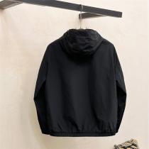 モンクレール コピー ジャケット 当店イチオシ ロゴワッペン フード付き スポーティー MONCLER