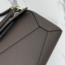 大人可愛いロエベパズルバッグコピーLOEWE ミニ 人気のモダンラグジュアリーバッグ