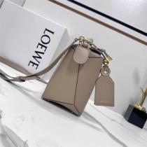 3WAY個性LOEWEロエベロエベ パズルバッグ コピー 2026スモールバッグシンプルハンドバッグ・ショルダー・クロスボディ