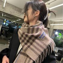 BURBERRY コピー マフラー ブラックチェック柄 モダンシック 大人の冬スタイル バーバリー