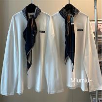  ミュウミュウ コピー 長袖Tシャツ コットン素材 ゆったりシルエット シンプル上品 MIU MIU