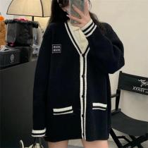ミュウミュウ 偽物 学院風 ニットカーディガン ゆったりシルエット おしゃれ上品...