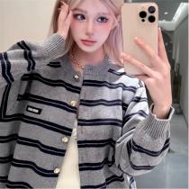 MIUMIU コピー カーディガン 上品ストライプ ボタン デザイン プレミアム ミュウミュウ