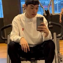 AMI Paris 偽物 ロングTシャツ ハートロゴ シンプル 魅力的 永久定番 モード系 アミ パリス