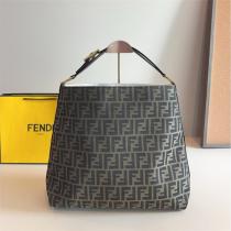 Fendi スーパーコピー FFロゴ モノグラム 高級感 大容量 トートバッグ ...