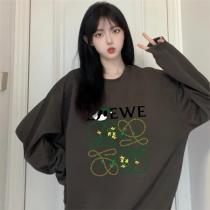 ロエベ コピー 限定トレーナー グリーンロゴ  清潔感たっぷり カジュアルファッション LOEWE