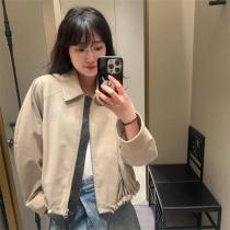 LOEWE スーパーコピー 注目ジャケット ベージュカラー シンプルデザイン 男女兼用 ロエベ