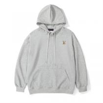   ルイヴィトン スーパーコピー パーカー 新作 人気 ブラック シンプルロゴ 定番 LOUIS VUITTON