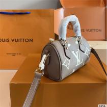  LOUIS VUITTON スーパーコピー コンパクト かわいい ミニバッグ モノグラムデザイン ルイヴィトン