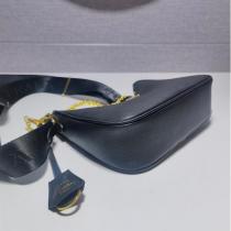 プラダ 偽物 ショルダーバッグ レザーミニポーチ付き チェーン ベージュカラー PRADA