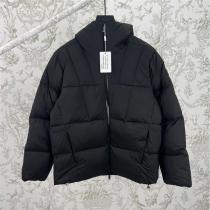 MONCLER スーパーコピー モダン ダウンジャケット ショート丈 防寒 入手困難 モンクレール
