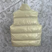 モンクレール 偽物 おしゃれ ダウンベスト 軽量 人気 トレンド おすすめ MONCLER
