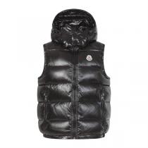 MONCLER 偽物 スタイリッシュ おしゃれ ダウンベスト シンプル 軽量 モンクレール