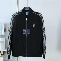 プラダ スーパーコピー ジャケット ロゴライン スポーティ カジュアル ダイナミック PRADA