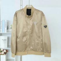 PRADA 偽物 ジャケット サテン 光沢感 上品 エレガント ラグジュアリー プラダ