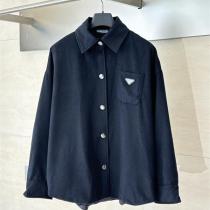  プラダ 偽物 シャツジャケット シンプル エレガント クラシック モダン PRADA