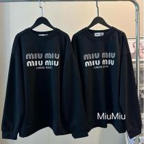MIU MIU 偽物 トレーナー シンプル カジュアル モダン スタイリッシュ ...