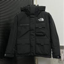 THE NORTH FACE スーパーコピー マウンテンジャケット 機能的 モダン 頑丈 ノースフェイス