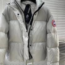 カナダグース コピー ダウンジャケット ショート丈 光沢ブラック 高品質 人気 Canada Goose