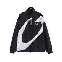 バレンシアガ スーパーコピー ブルゾン 軽量 快適 おしゃれ 高級 かっこい BALENCIAGA