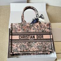 DIOR 偽物 秋冬華麗 限定 ブックトート バッグ フラワー 刺繍デザイン 優雅 ディオール