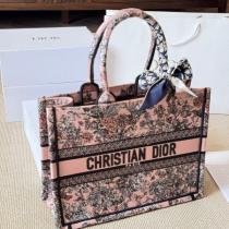DIOR 偽物 秋冬華麗 限定 ブックトート バッグ フラワー 刺繍デザイン 優雅 ディオール