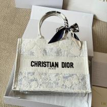 ディオール コピー 秋冬洗練 新登場 ブックトート バッグ レース調 ホワイト 上品 DIOR