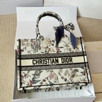 DIOR スーパーコピー 秋冬上質 フローラル ブックトート バッグ ナチュラル モダン　ディオール