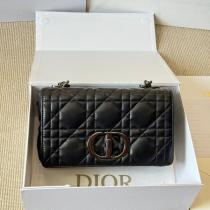 ディオール 偽物 秋冬新鋭 定番 チェーンバッグ キルティング レザー 小ぶり シック DIOR