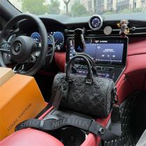 LOUIS VUITTON 偽物 ボストンバッグ 重厚モノグラム 大人カジュアル ルイヴィトン