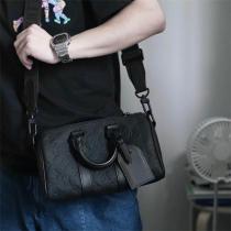 LOUIS VUITTON スーパーコピー ボストンバッグ 重厚エンボス ブラック ルイヴィトン